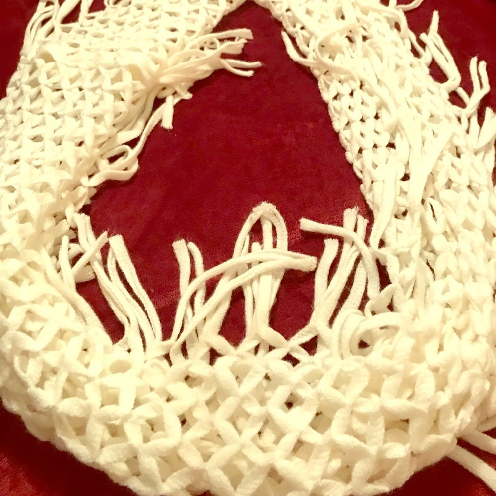 Infinity scarf
